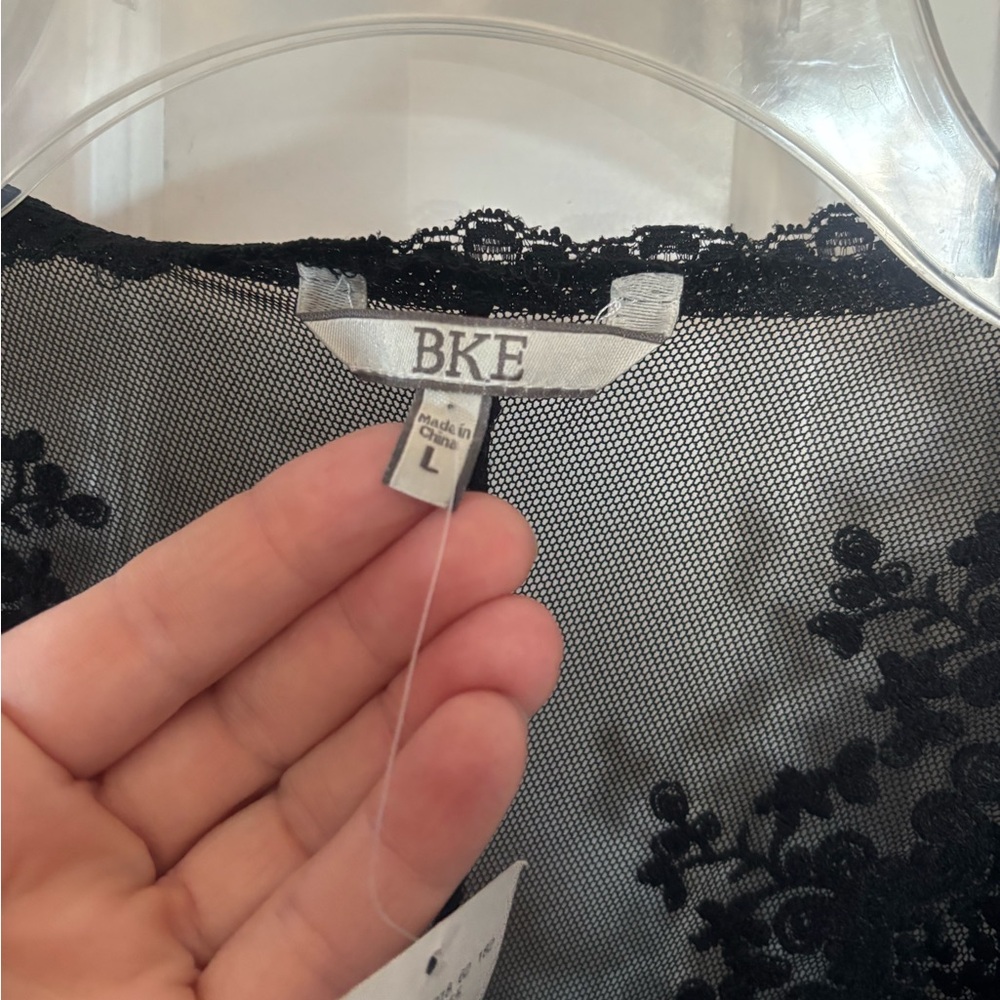 BKE Black Lace Trim Sleeveless Tank Top - Picture 2 of 6
